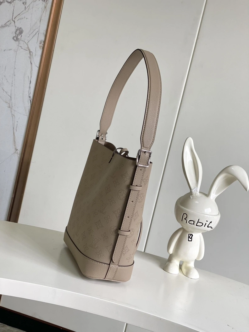 Reliable LX Top Handle Bags 8420
