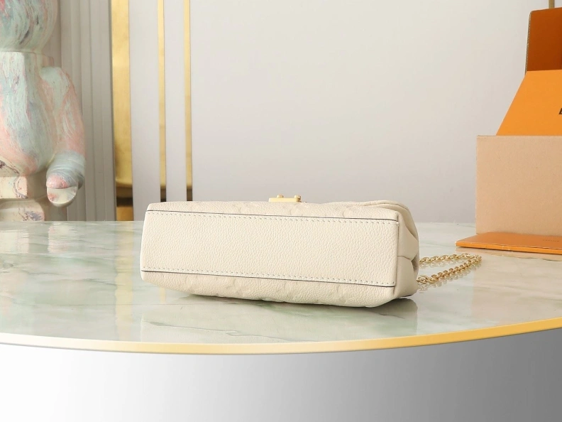 Stylish LX Top Handle Bags 8415