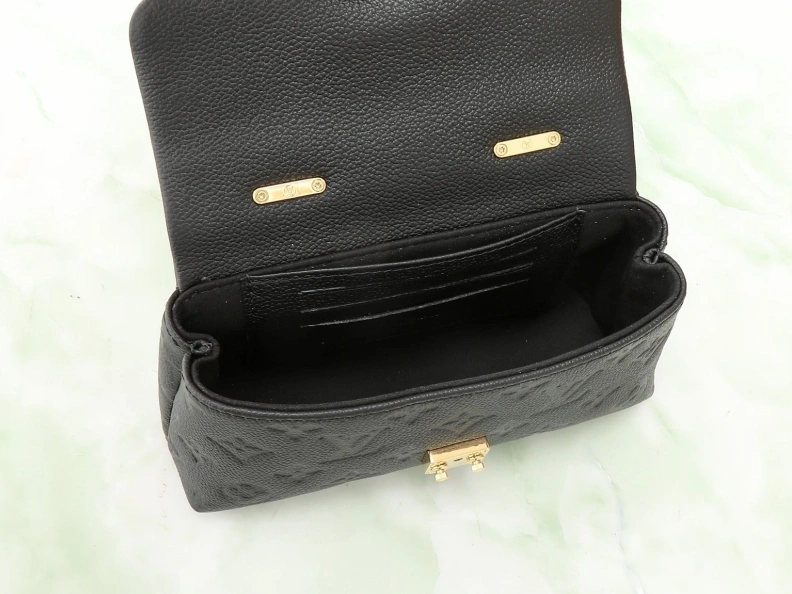 LX Top Handle Bags HighQuality 8411