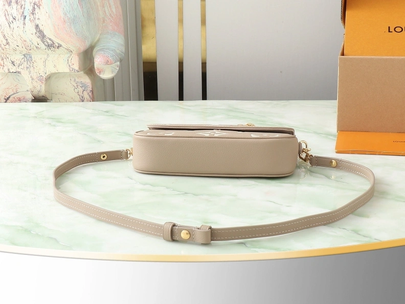 LX Satchel bags Efficient 9021