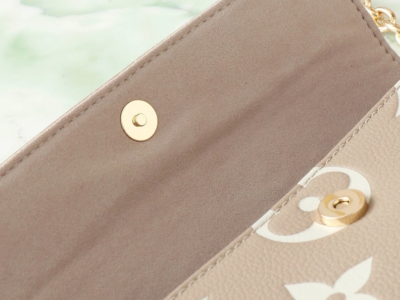 LX Satchel bags Efficient 9021