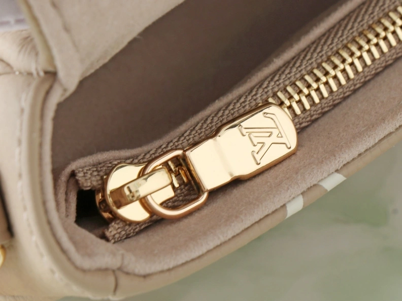 LX Satchel bags Efficient 9021