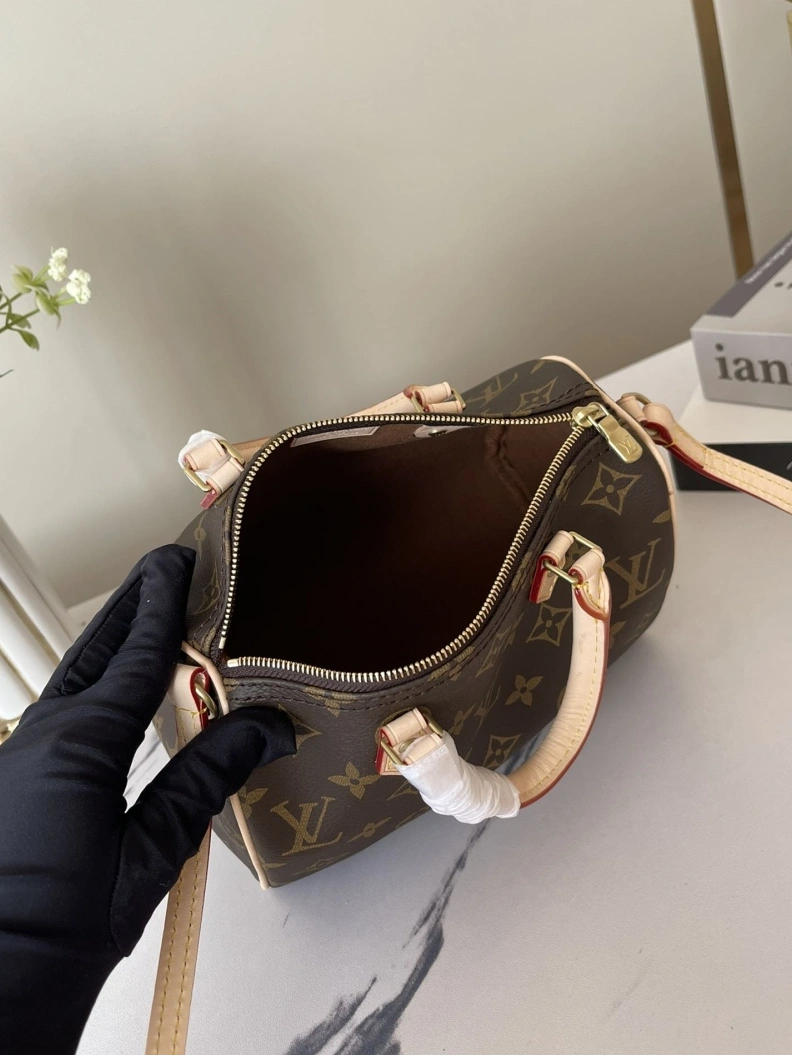 Comfortable LX Speedy Bags 8574
