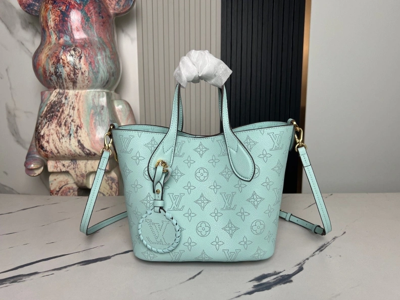 Sophisticated LX Shopping Bags 8738