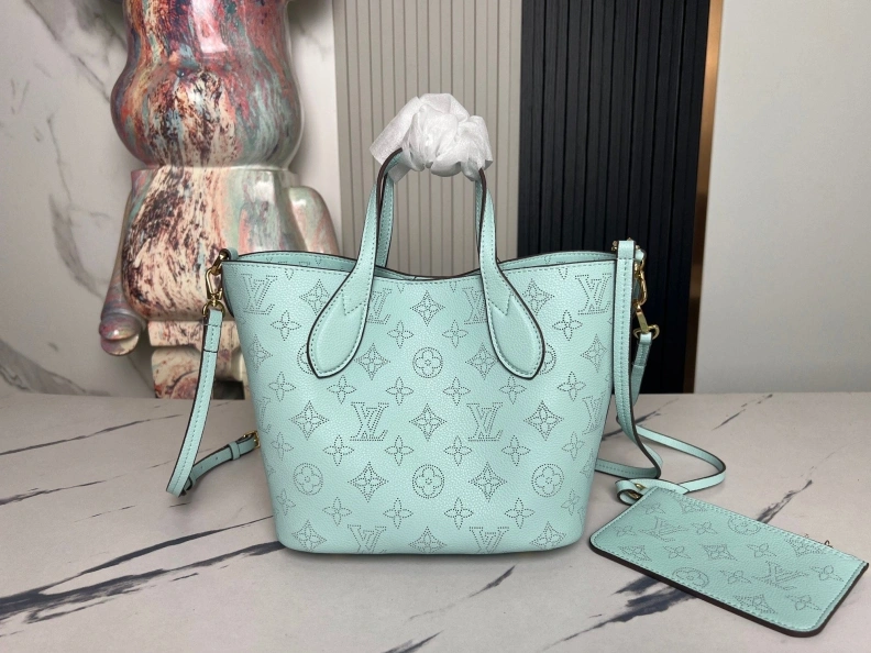 Sophisticated LX Shopping Bags 8738