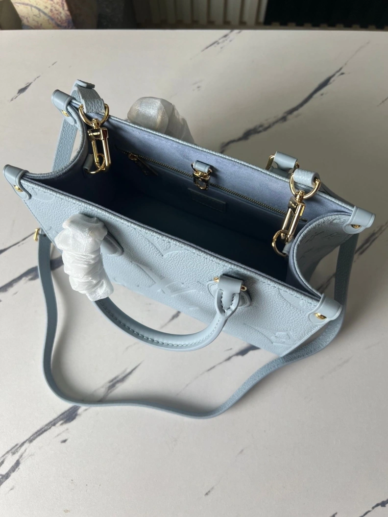 Resilient LX Shopping Bags 8746