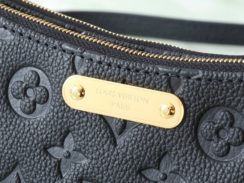 WellDesigned LX Satchel bags 9001
