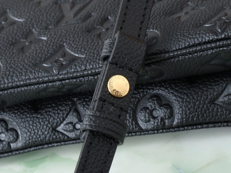 WellDesigned LX Satchel bags 9001