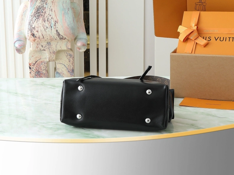 Sleek LX Satchel bags 8994