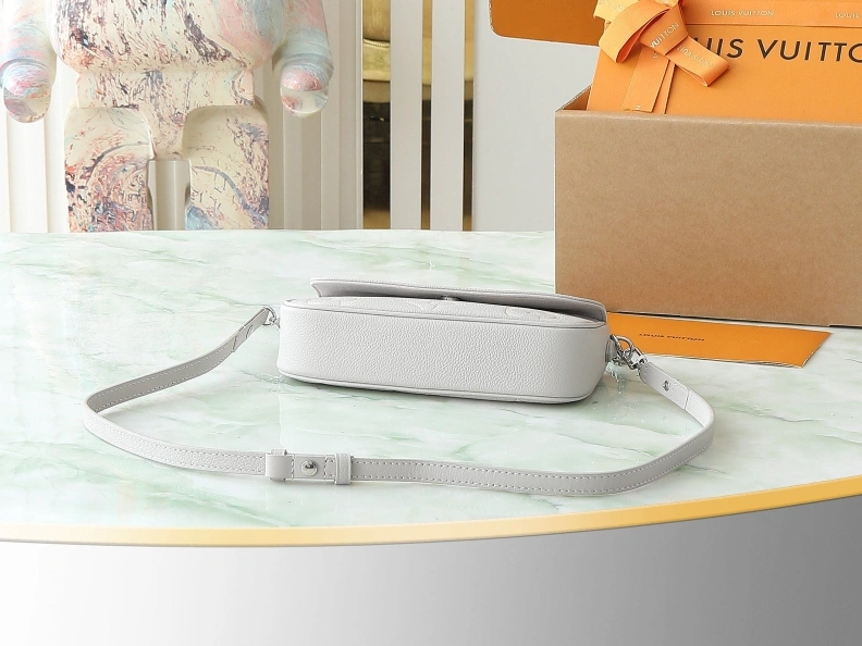 LX Satchel bags Soft 9016