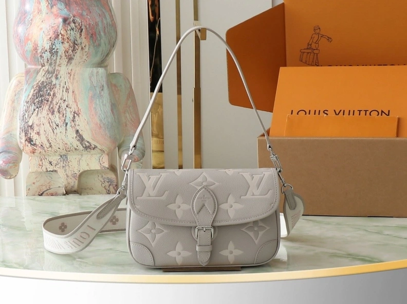 Lightweight LX Satchel bags 9002
