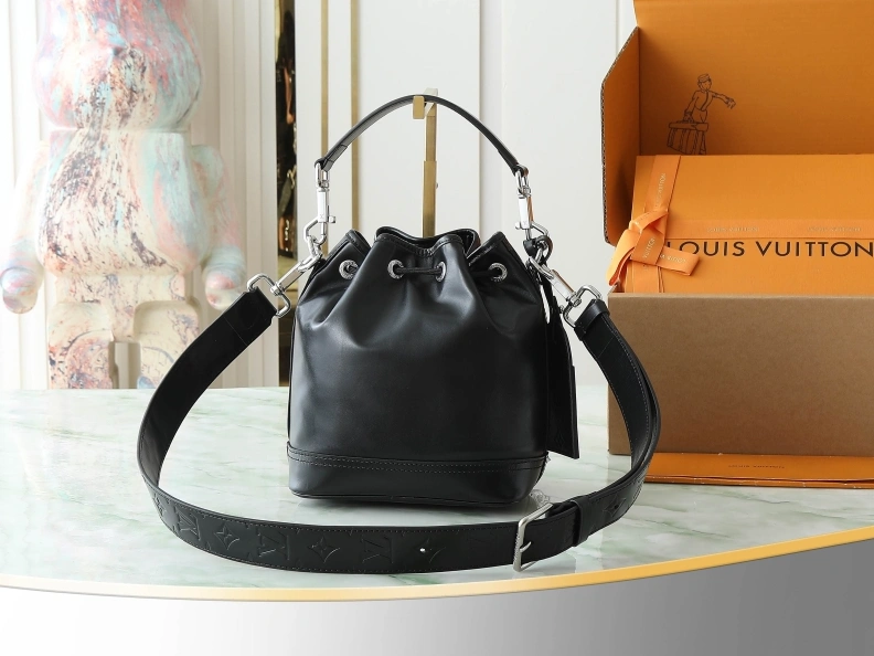 LX Bucket Bags Practical 9415