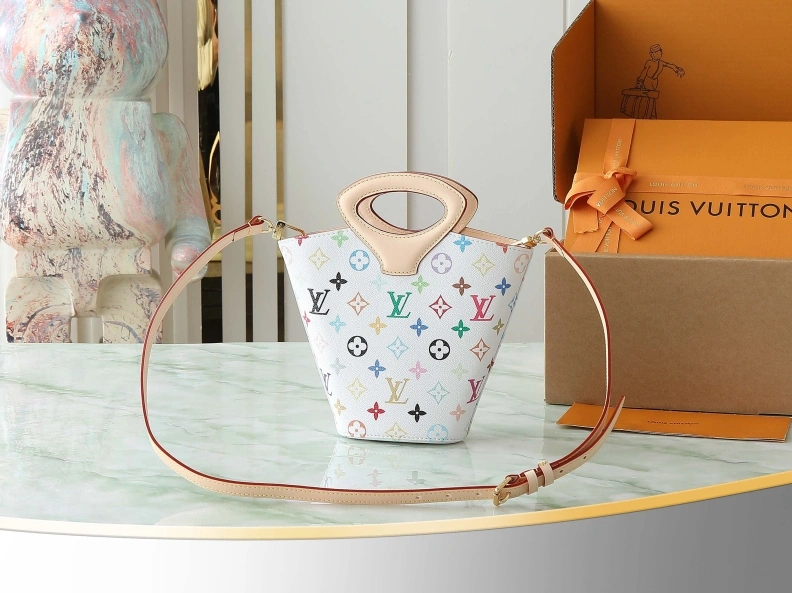 Resilient LX Bucket Bags 9409