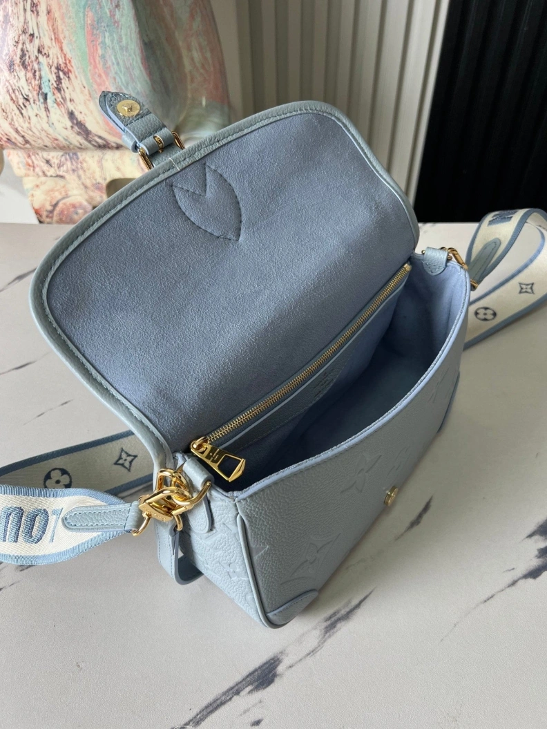 Refined LX Satchel bags 9009