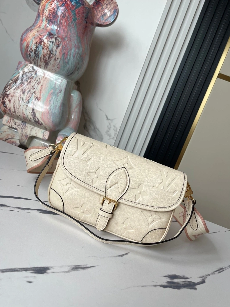 LX Satchel bags SportInspired 8986