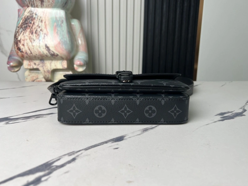 LX Satchel bags Refined 8982