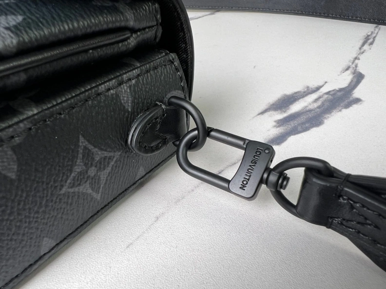 LX Satchel bags Refined 8982