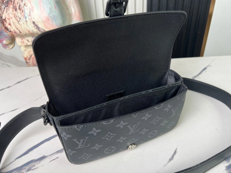 LX Satchel bags Refined 8982