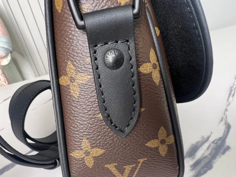 LX Satchel bags Trendsetting 8985