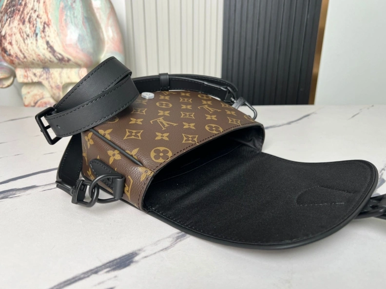 LX Satchel bags Trendsetting 8985