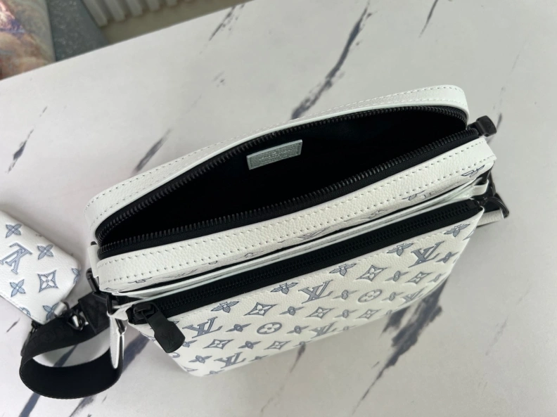LX Satchel bags Fashionable 8990