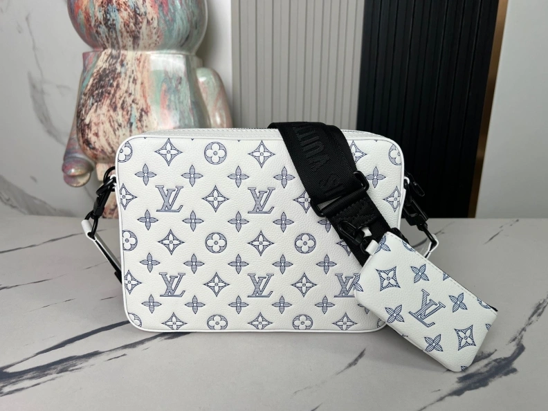 LX Satchel bags Fashionable 8990