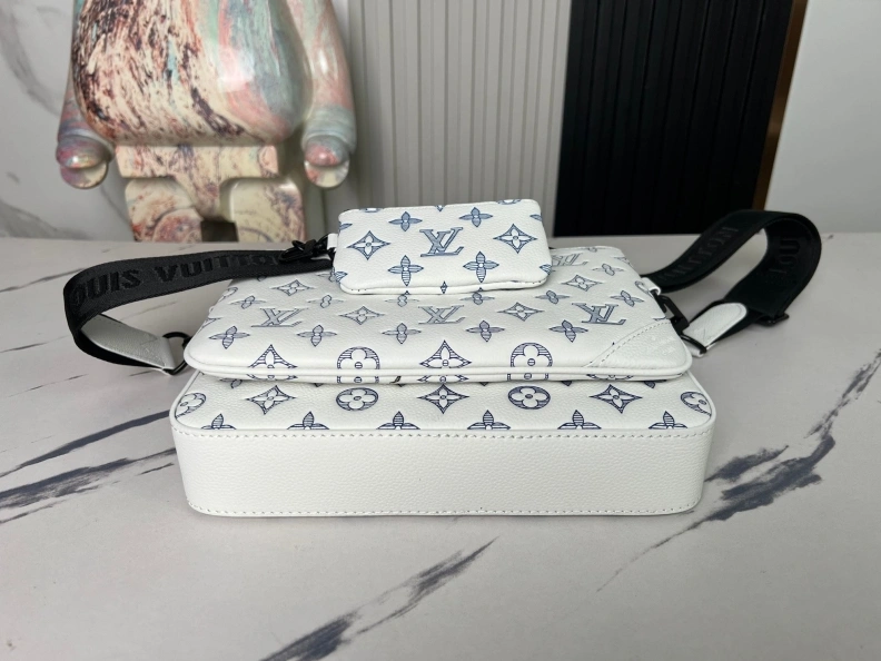 LX Satchel bags Fashionable 8990