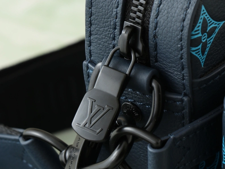 LX Satchel bags Reliable 8979