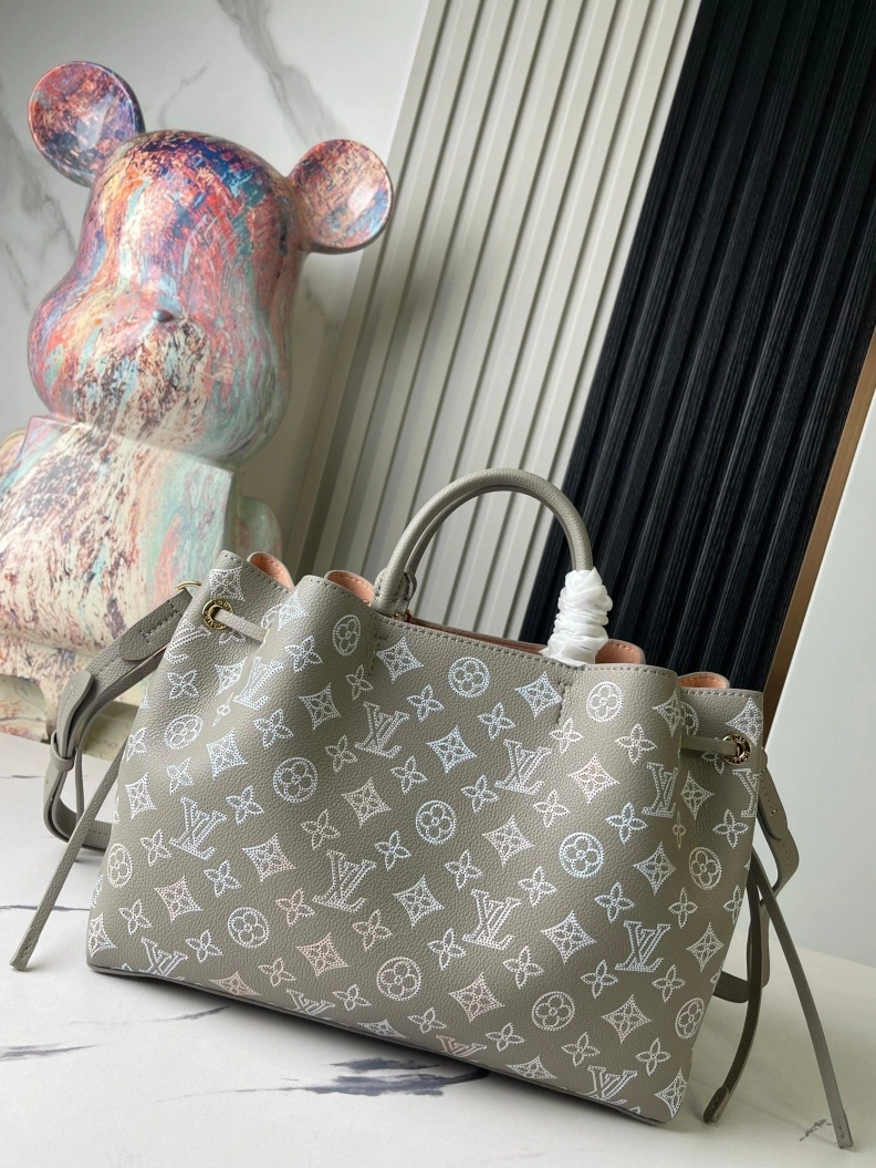 Sophisticated LX Top Handle Bags 8412