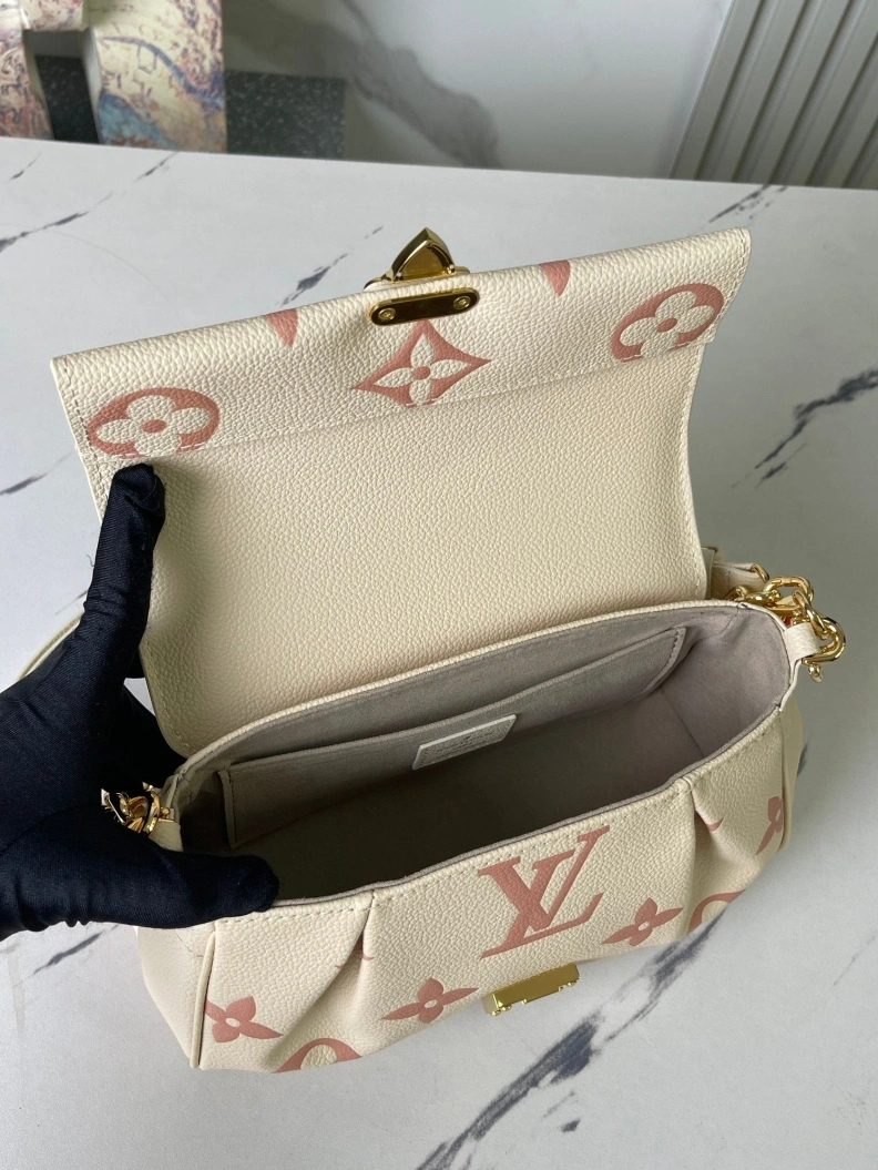 Lightweight LX Satchel bags 8977