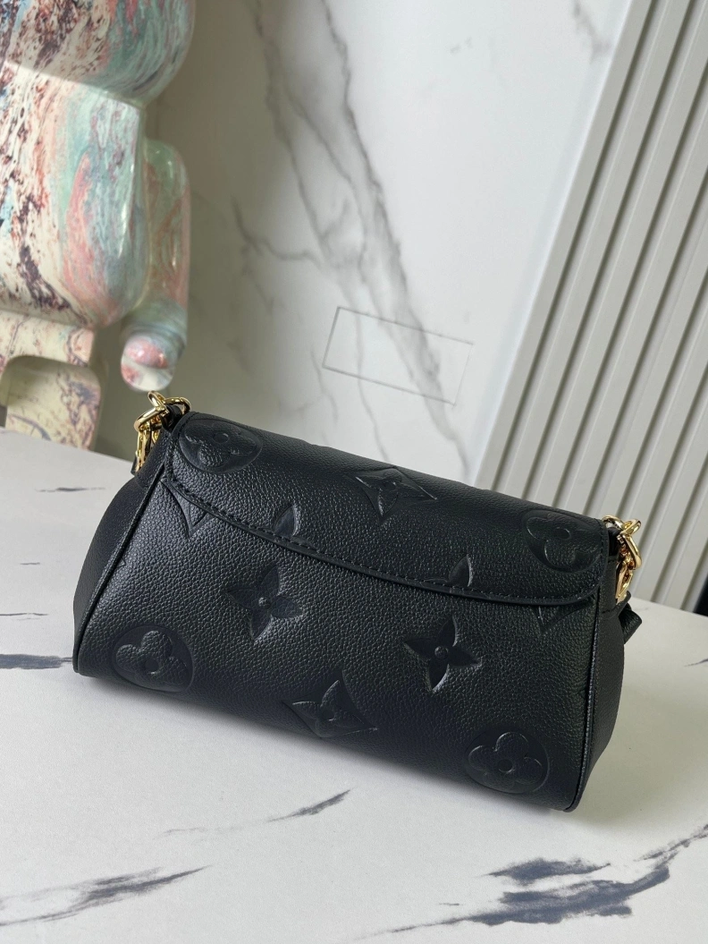 LX Satchel bags Comfortable 8976