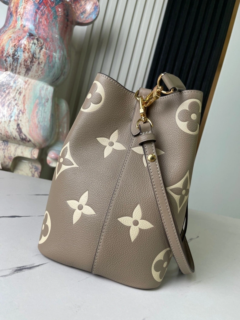 LX Bucket Bags Versatile 9395