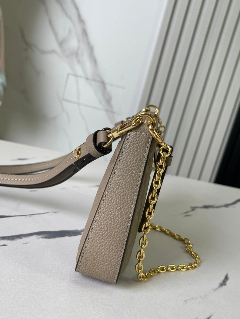 LX Top Handle Bags Sophisticated 8404