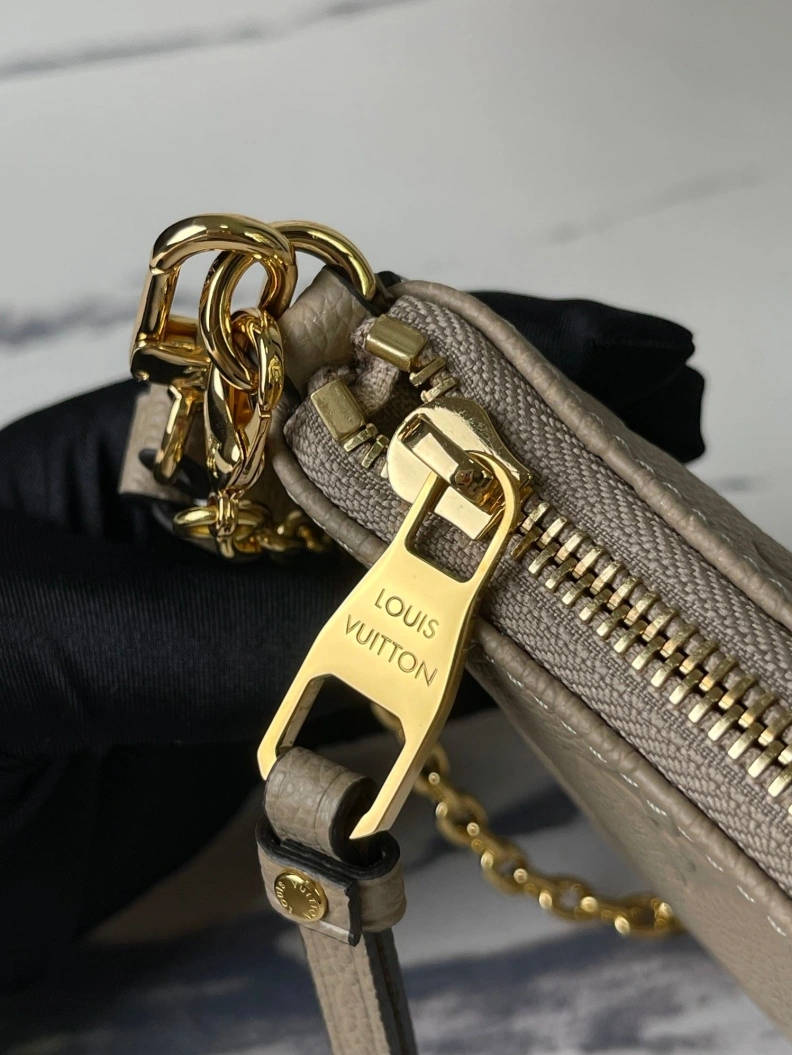 LX Top Handle Bags Sophisticated 8404