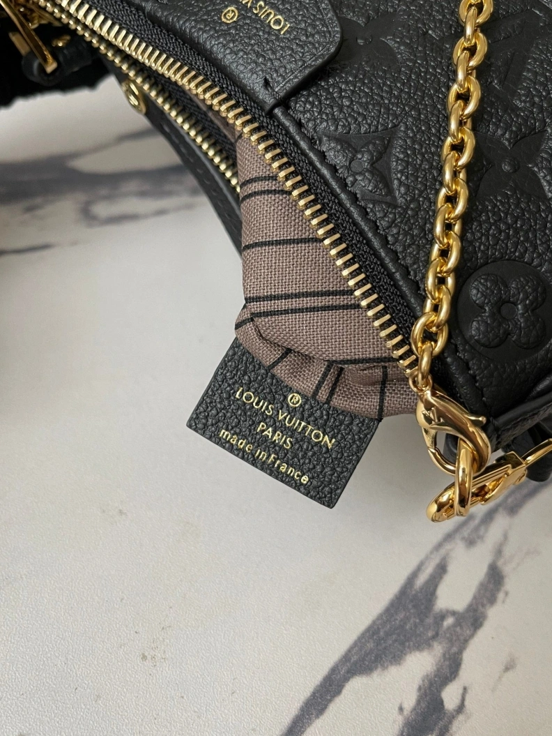 Popular LX Top Handle Bags 8395