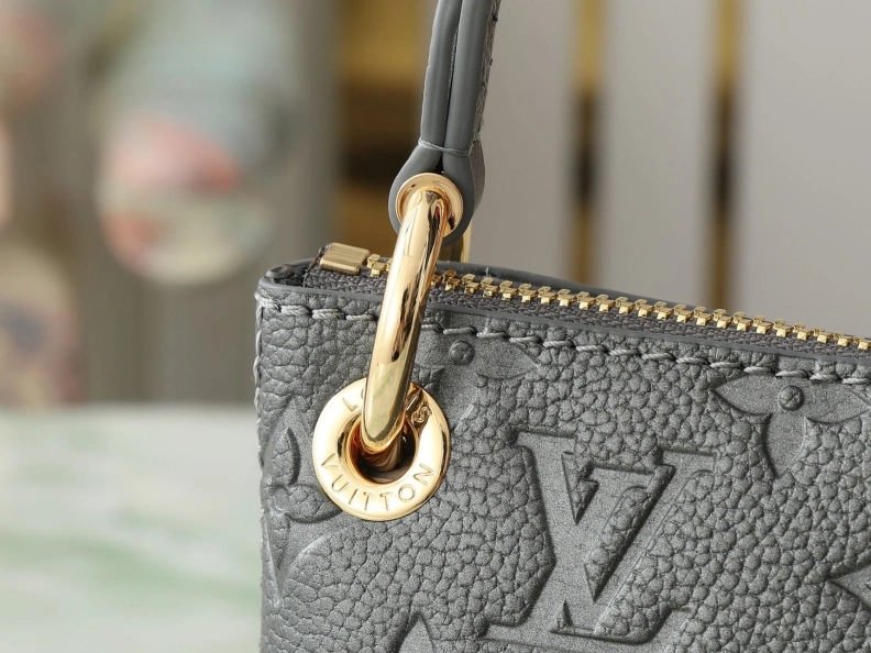 Elegant LX Top Handle Bags 8399