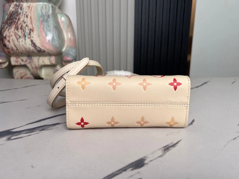 Fashionable LX Shopping Bags 8744