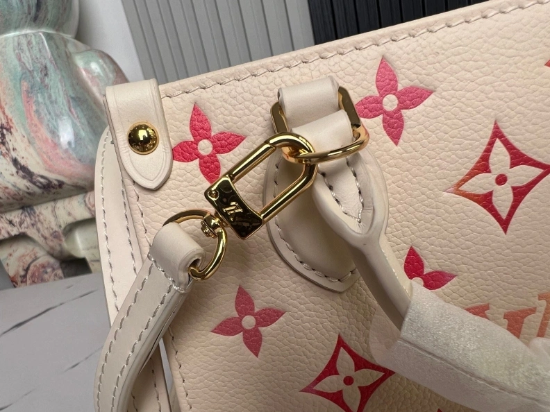 Fashionable LX Shopping Bags 8744