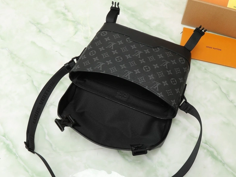 LX Satchel bags Timeless 8959