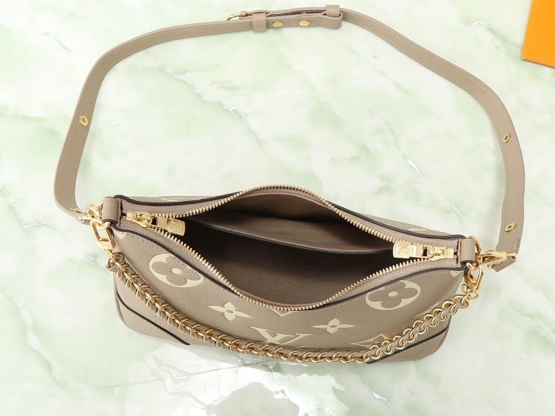 LX Satchel bags Fashionable 8962