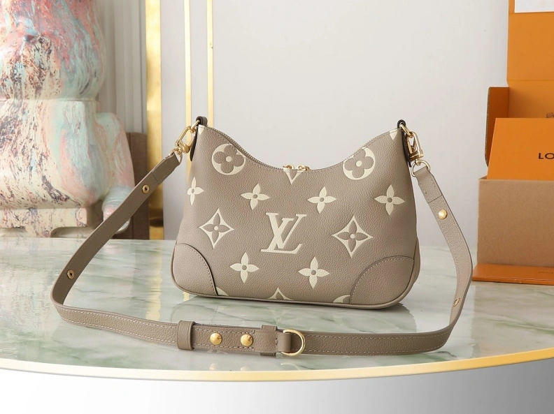 LX Satchel bags Fashionable 8962