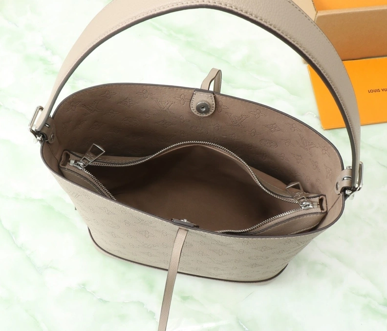 LX Top Handle Bags Functional 8391