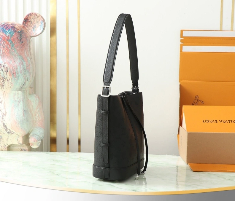 Popular LX Top Handle Bags 8400