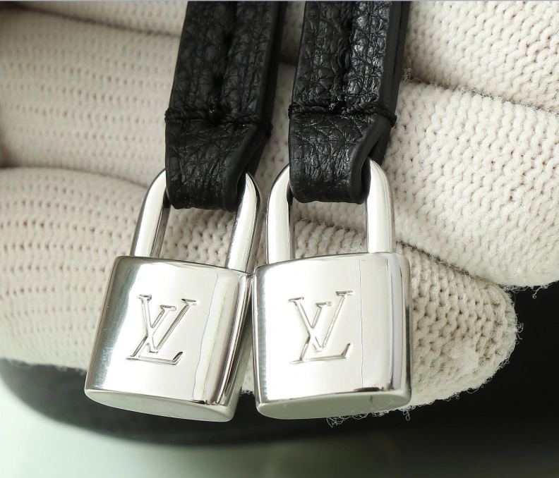 Popular LX Top Handle Bags 8400