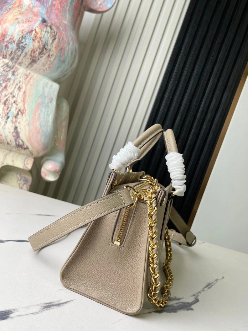 Vibrant LX Top Handle Bags 8398