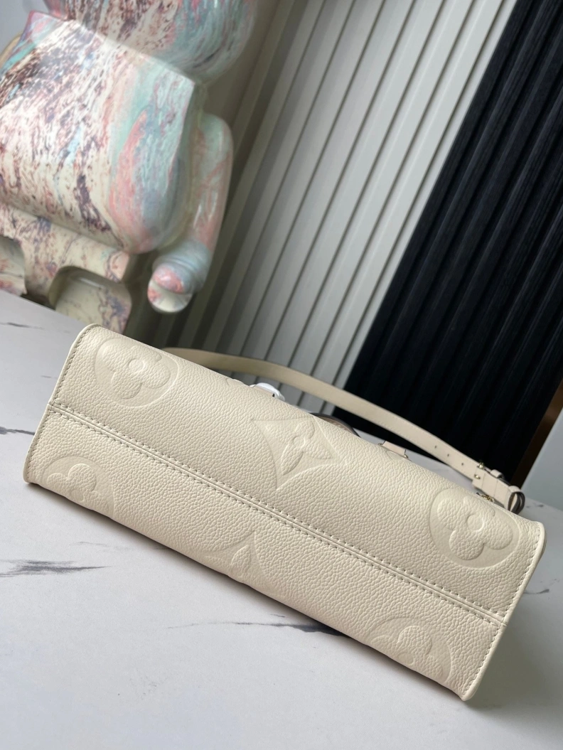 LX Top Handle Bags Timeless 8393