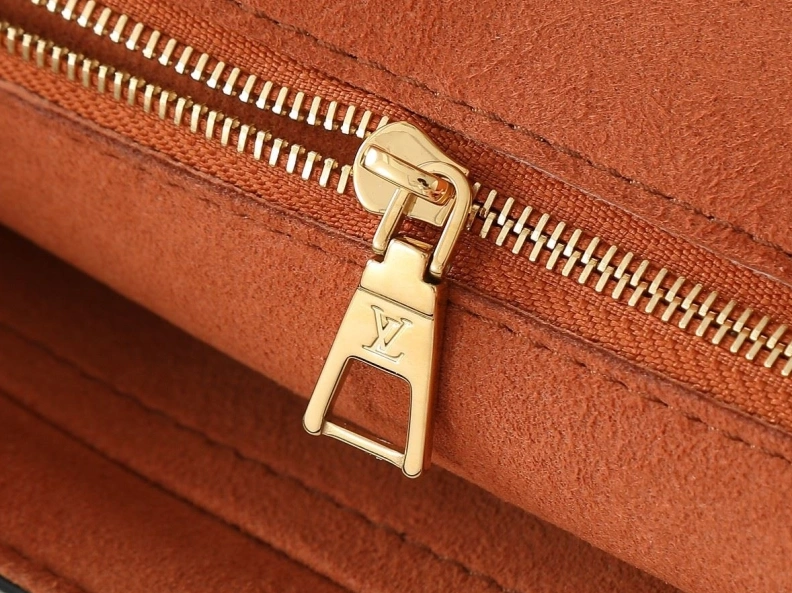 Comfortable LX Satchel bags 8970