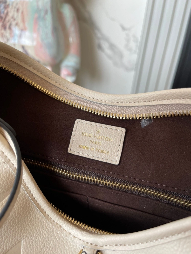 EyeCatching LX Top Handle Bags 8378