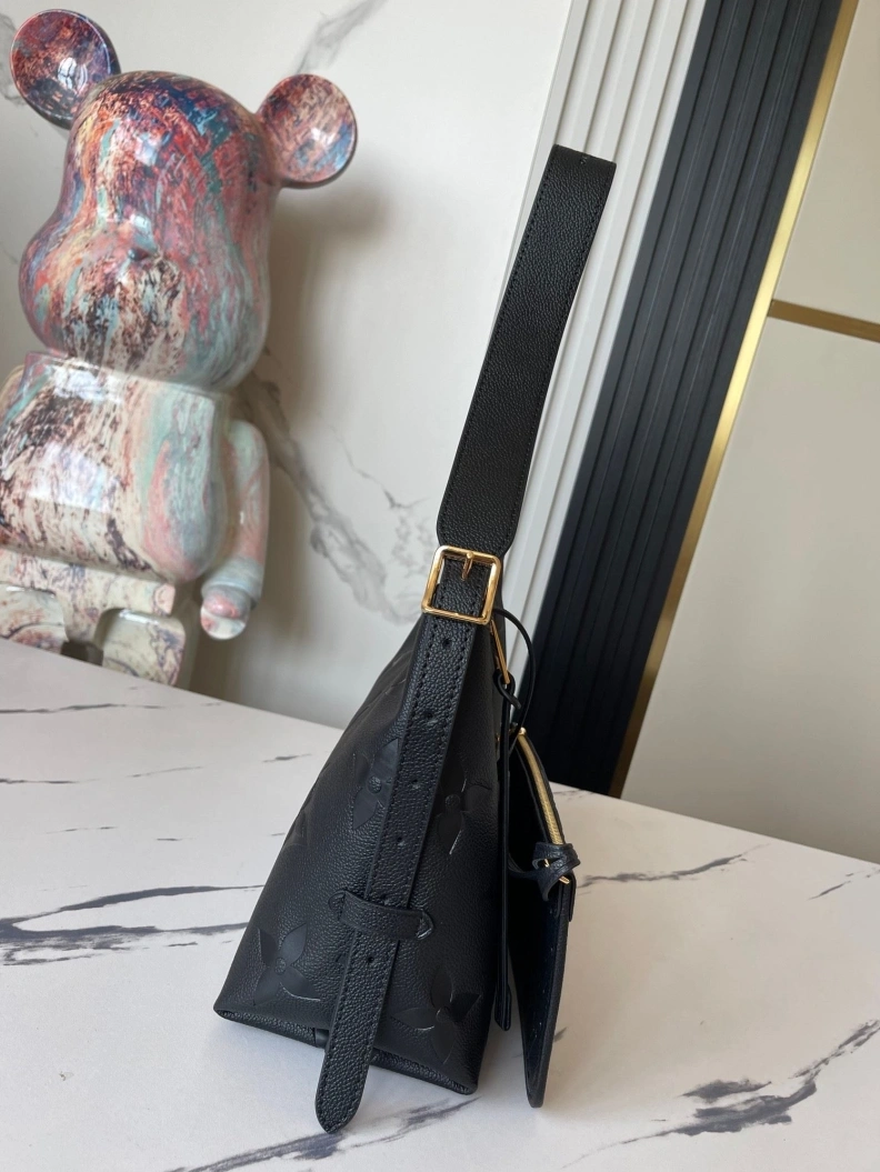 LX Top Handle Bags WellDesigned 8375