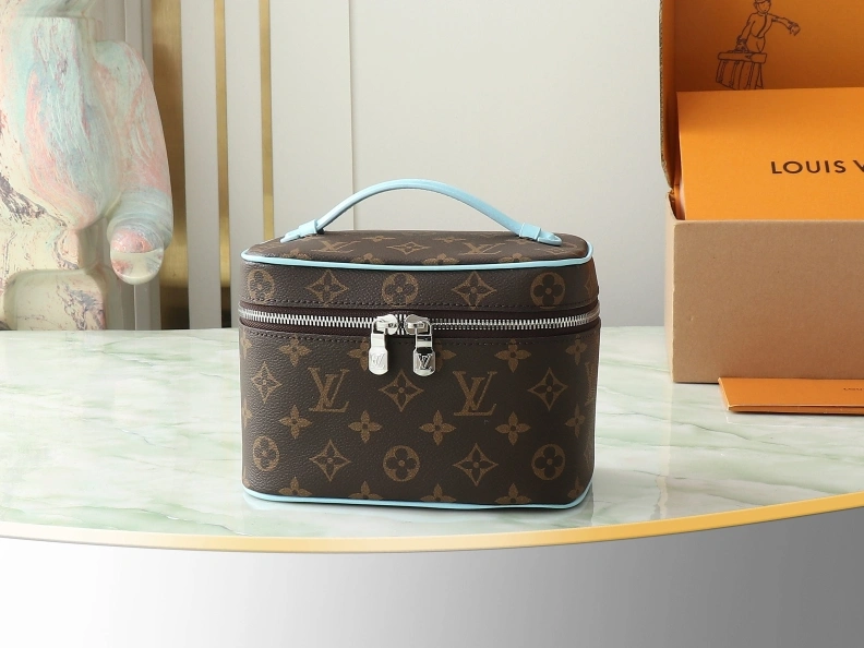 Breathable LX Cosmetic Bags 9212